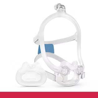 ResMedin AirFit F30i kokokasvomaski kulmittain edestä kuvattuna.