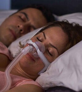 nasal-CPAP-mask-sleep-apnoea-patient-ResMed