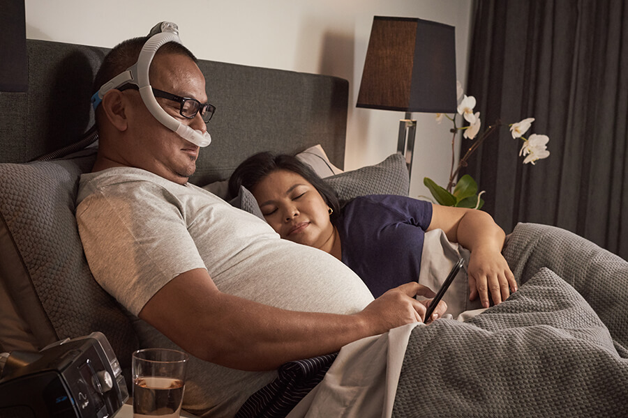 nasal-pillows-mask-wear-glasses-ResMed-AirFit-P30i